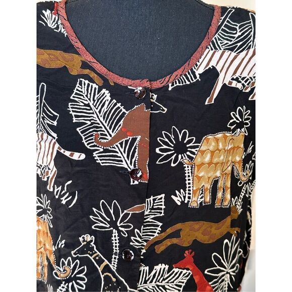 Aimee D Petites African Safari Animal Print Button Down Cropped Blouse - Picture 4 of 6